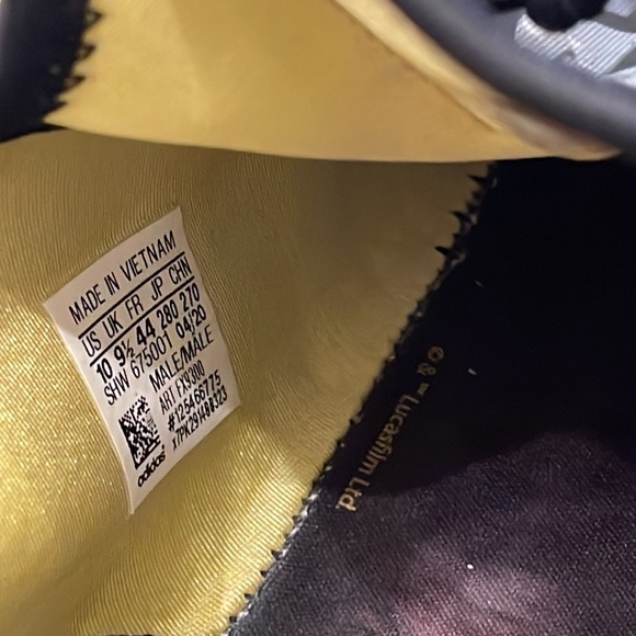 Adidas Star Wars NMD R1 V2 Lando Calrissian FX9300 size 10 Adidas Star Wars NMD R1 V2 Lando Calrissian FX9300 size 10